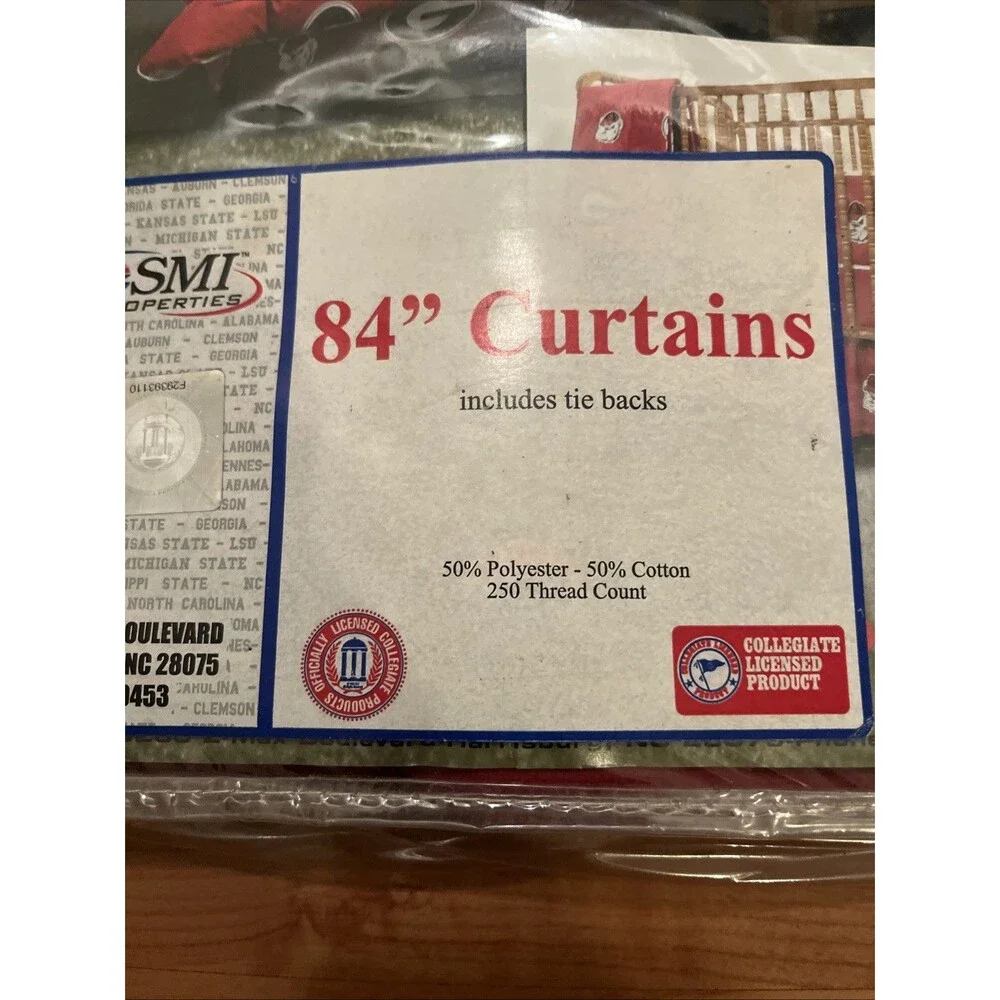 Georgia Bulldogs Curtain 2-Piece Matching Panel Set 84